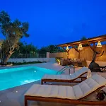 Filerolia Stone House