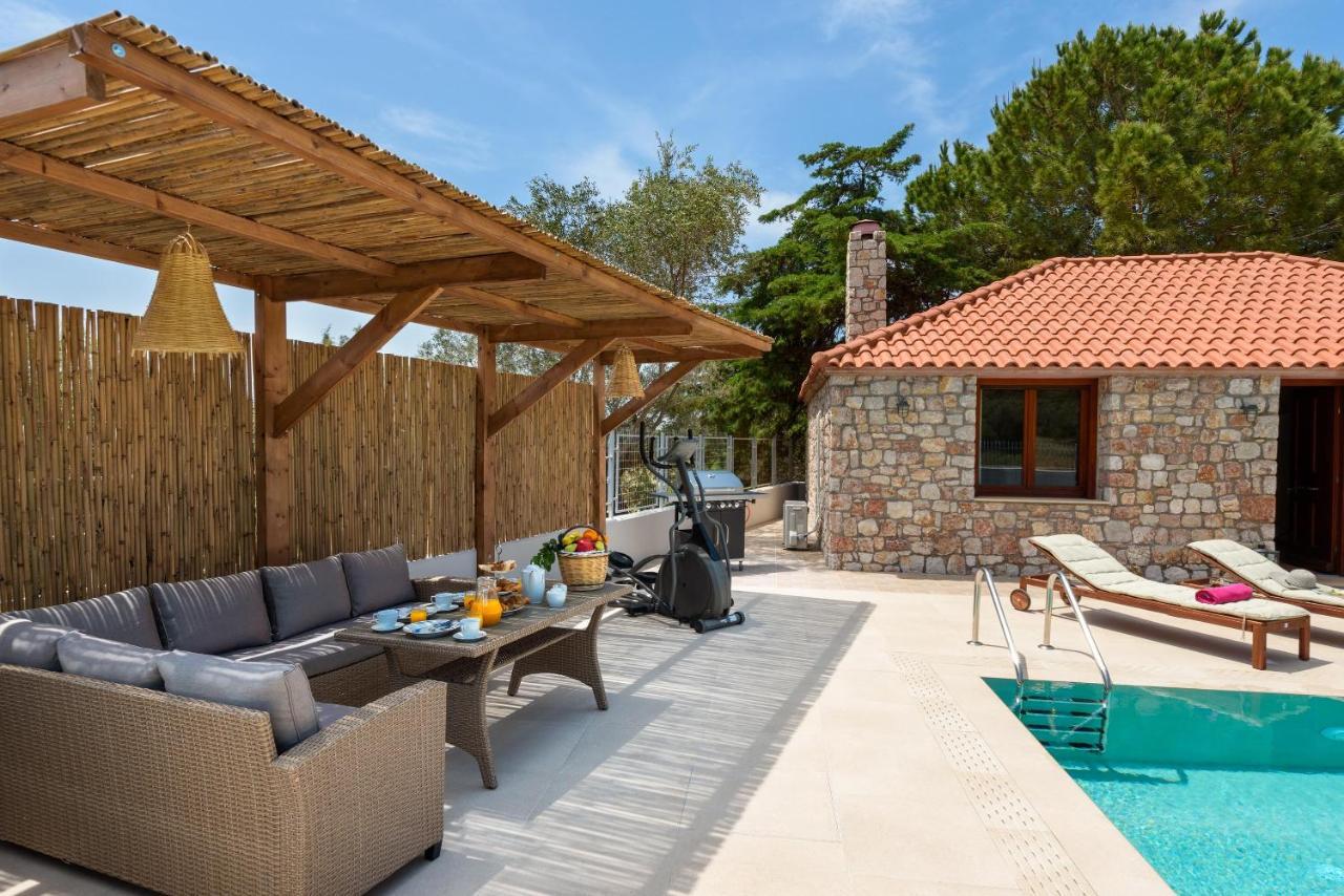 Filerolia Stone House Pastida