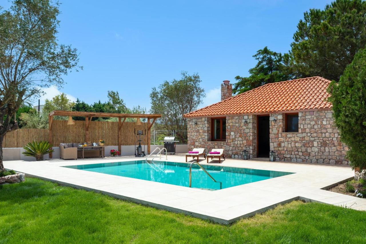 Villa Filerolia Stone House *
