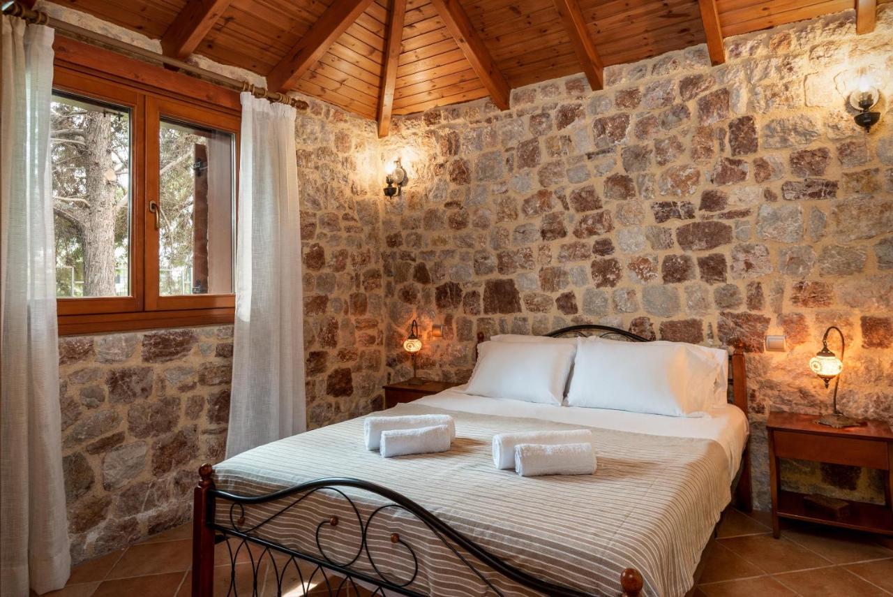 Villa Filerolia Stone House *