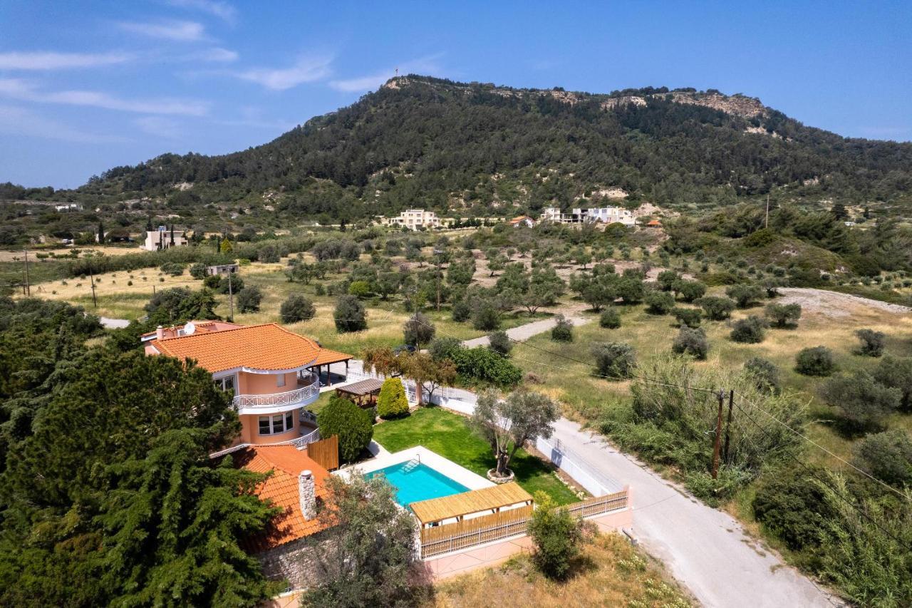 Filerolia Stone House Villa