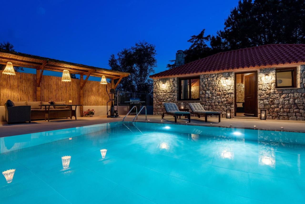 Filerolia Stone House