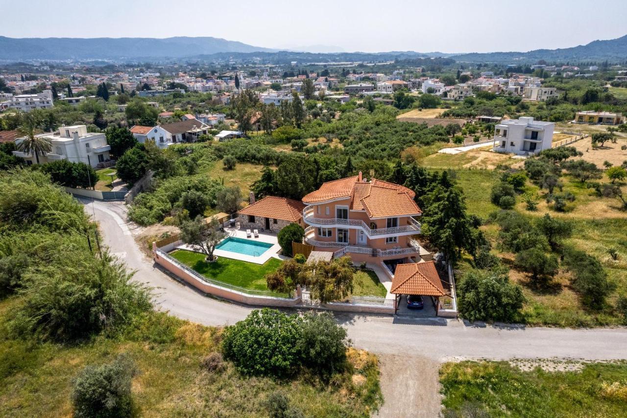 Filerolia Stone House Villa *