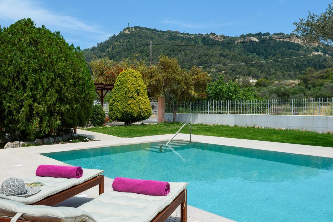 Filerolia Stone House Villa